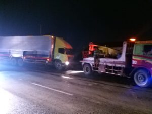 Jasa Derek Mobil Nganjuk 08123220879